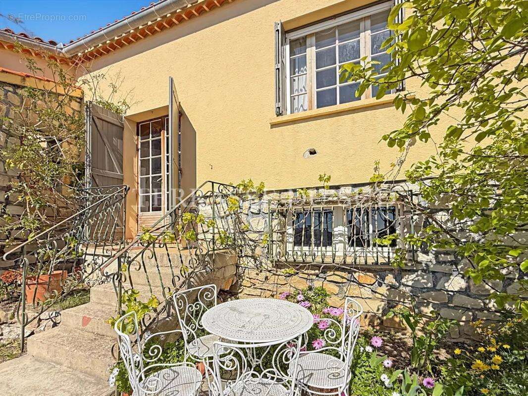 Maison à SIX-FOURS-LES-PLAGES