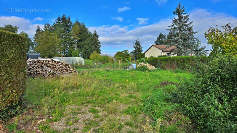 Maison à ORADOUR-SUR-GLANE