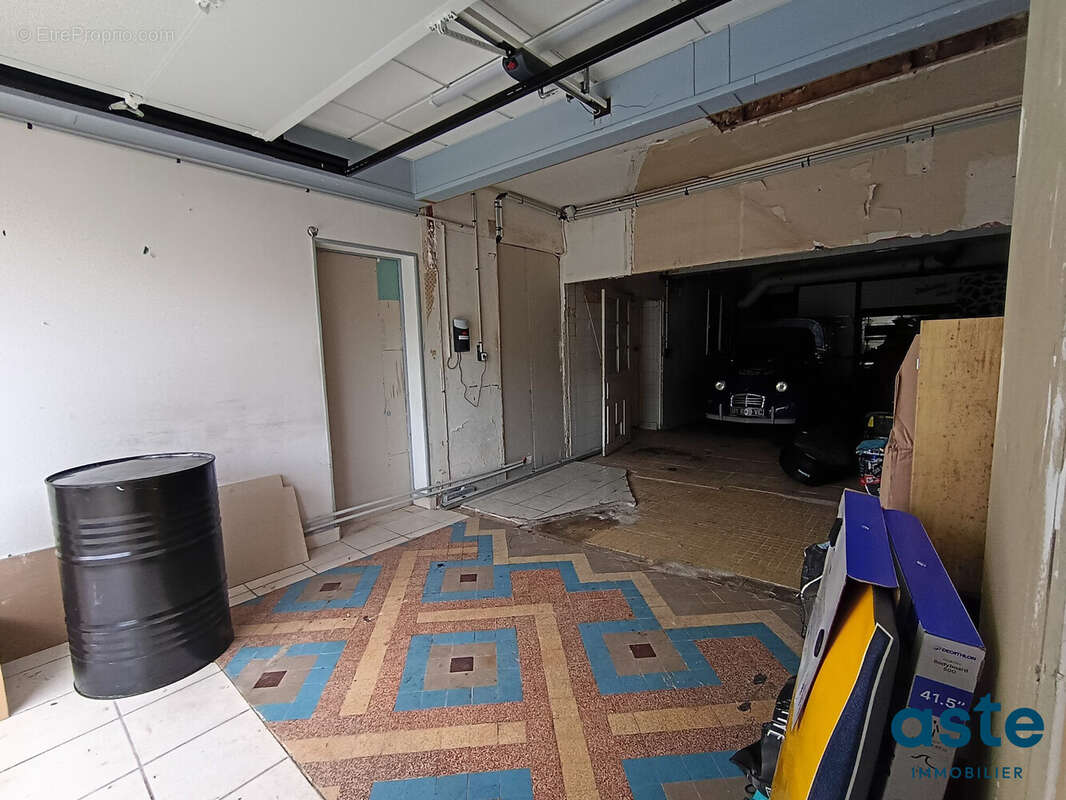 Maison individuelle avec garage attenant fermé et sécurisé - Maison à BREST