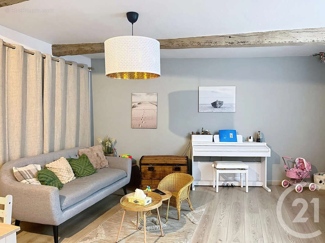 Maison à ORBAIS-L'ABBAYE