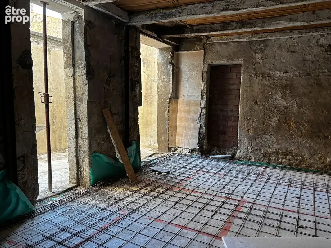 T1 de 36 m2 avec cour privative - photo 4