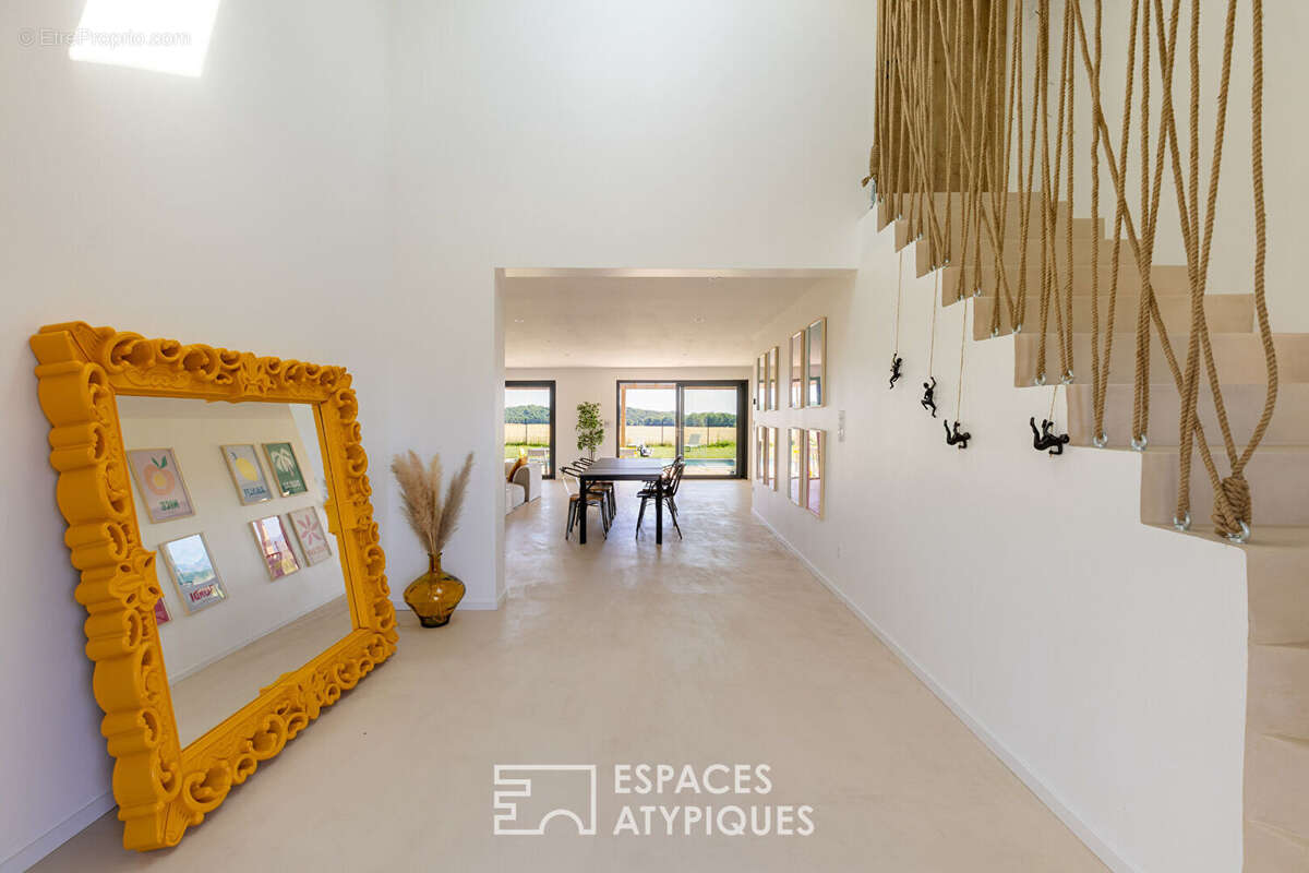 Maison à WOLFERSDORF