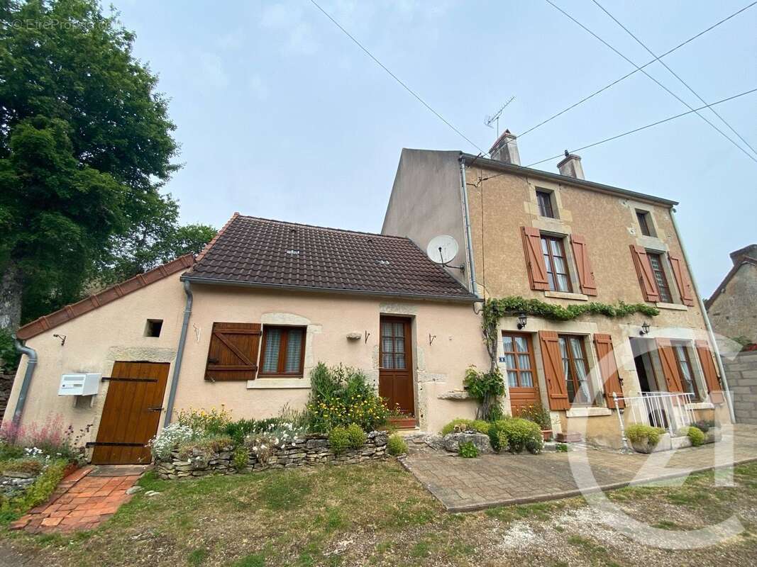 Maison à CORVOL-L&#039;ORGUEILLEUX