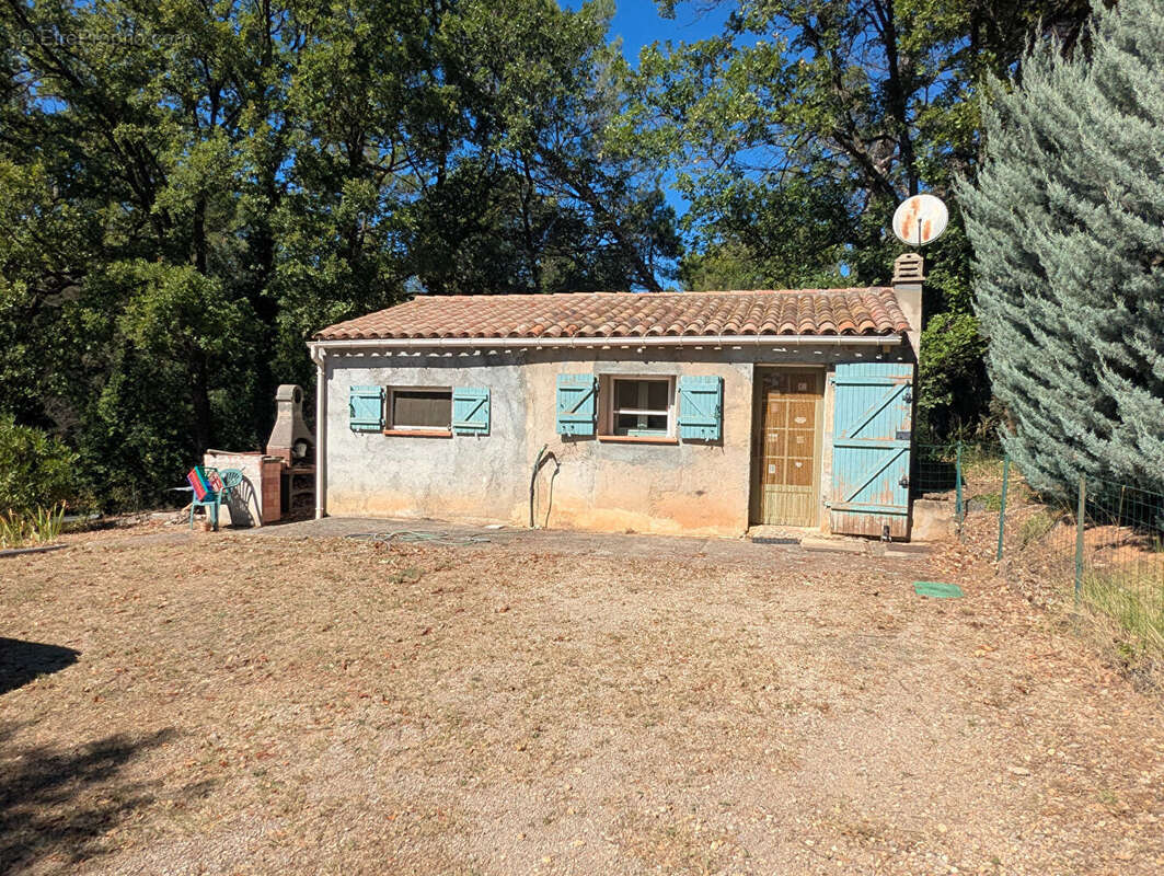 Maison à VILLECROZE