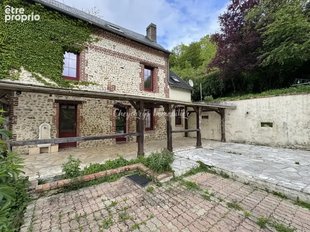 Maison de caractère à Rénover - photo 2