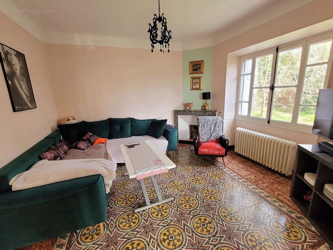 Maison à SAINT-PRIVAT-DES-VIEUX