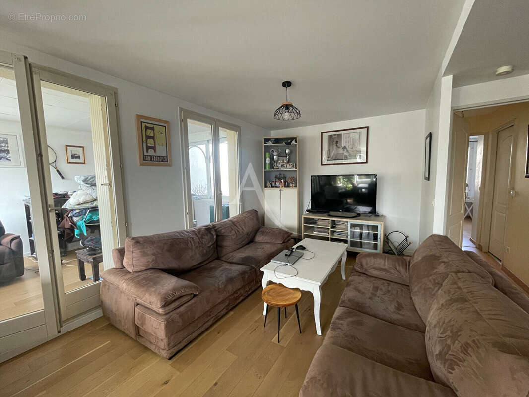 Appartement à GIF-SUR-YVETTE