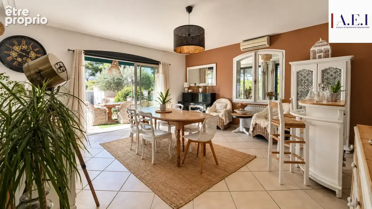 Propriété provençale 7 pièces avec piscine et double garage   Proche de Six-Fours-les-Plages - photo 10
