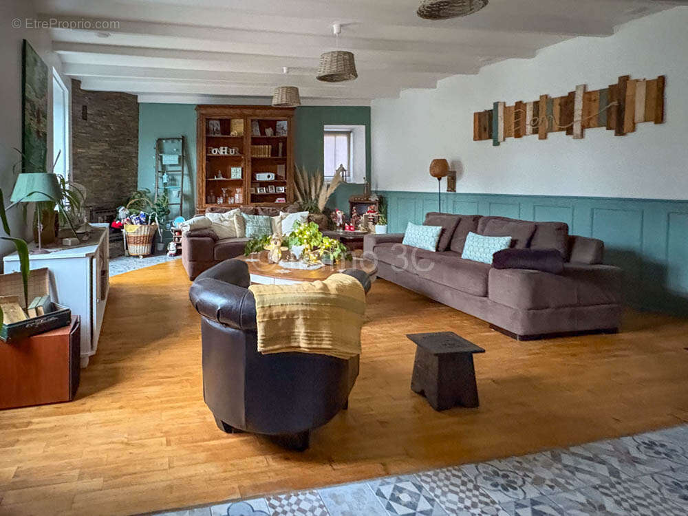 Maison à CHEF-BOUTONNE