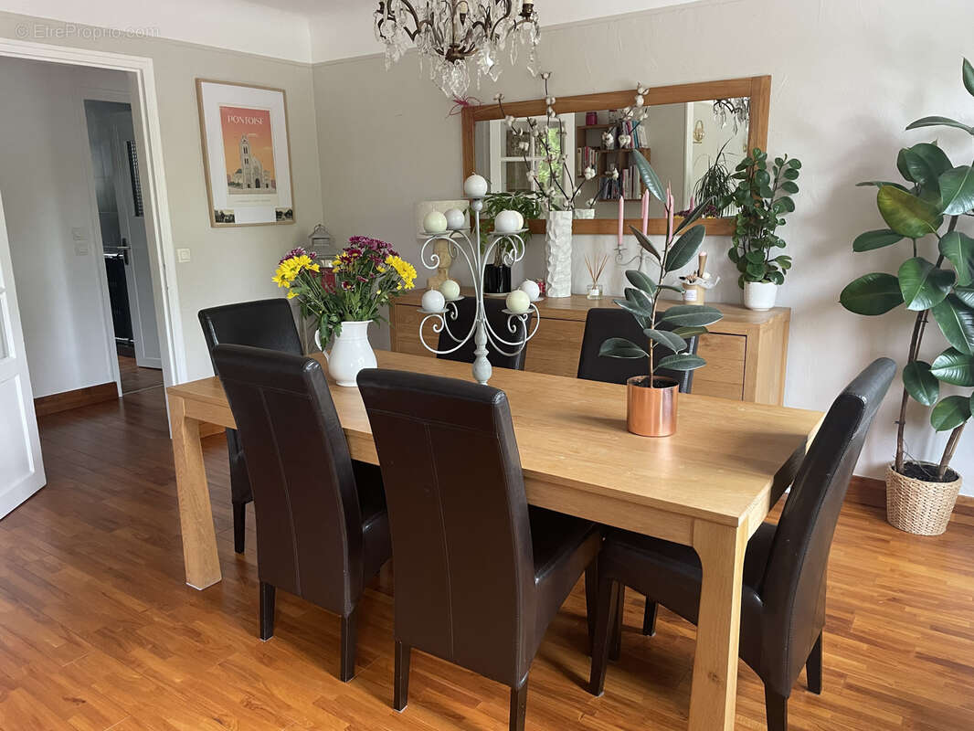 Appartement à PONTOISE