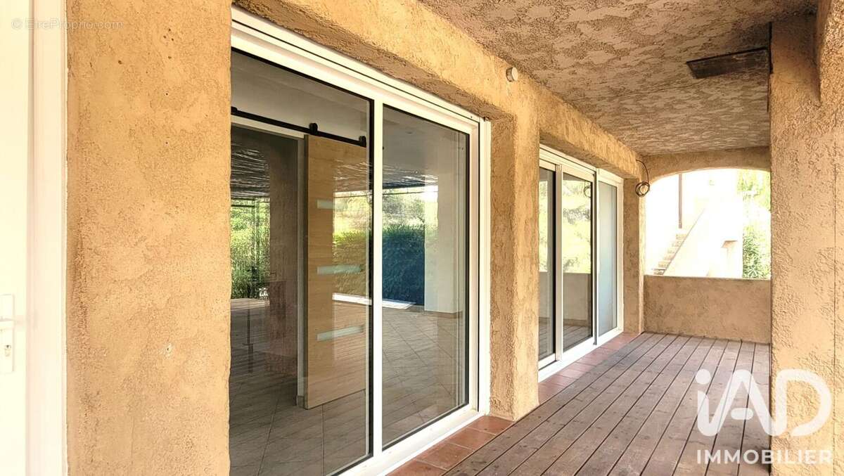 Photo 9 - Appartement à SAINTE-CROIX-DU-VERDON