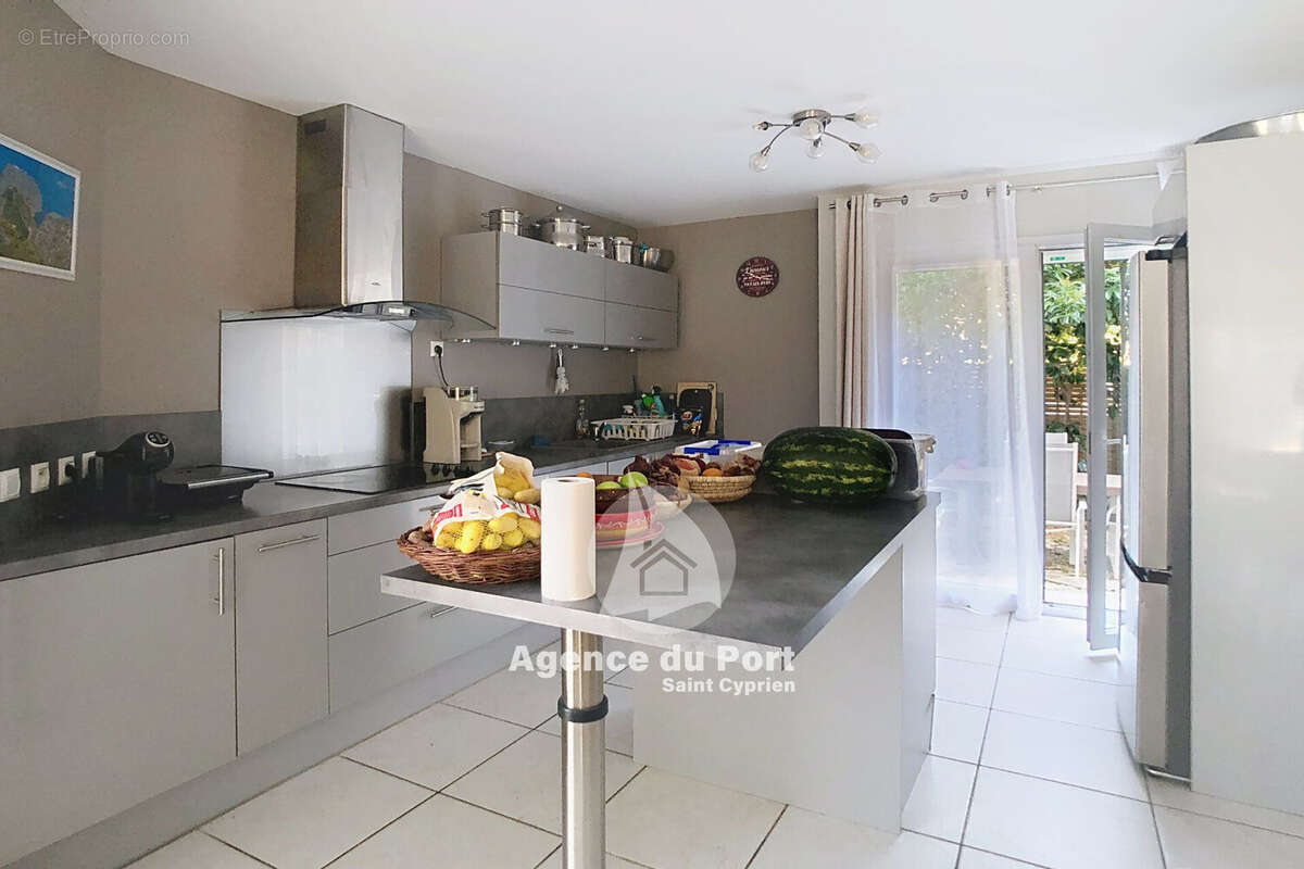 Maison à SAINT-CYPRIEN