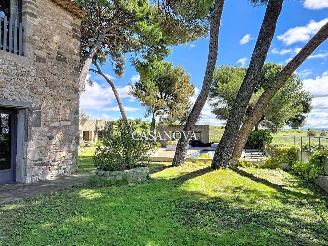 15 min de PEZENAS Magnifique mas rénové 300 m² habitables idéal pour chambres d'hôtes - photo 6