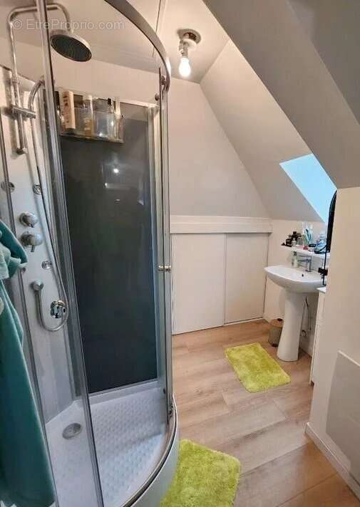 Maison à GRANDVILLIERS