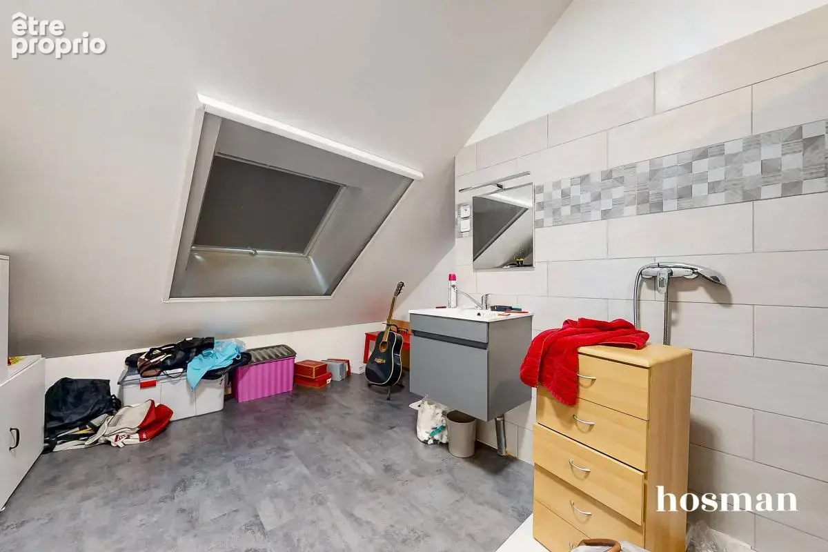 Charmante maison rénovée de 6 pièces de 163 m² avec terrasse et dépendances - Charcenne - photo 8