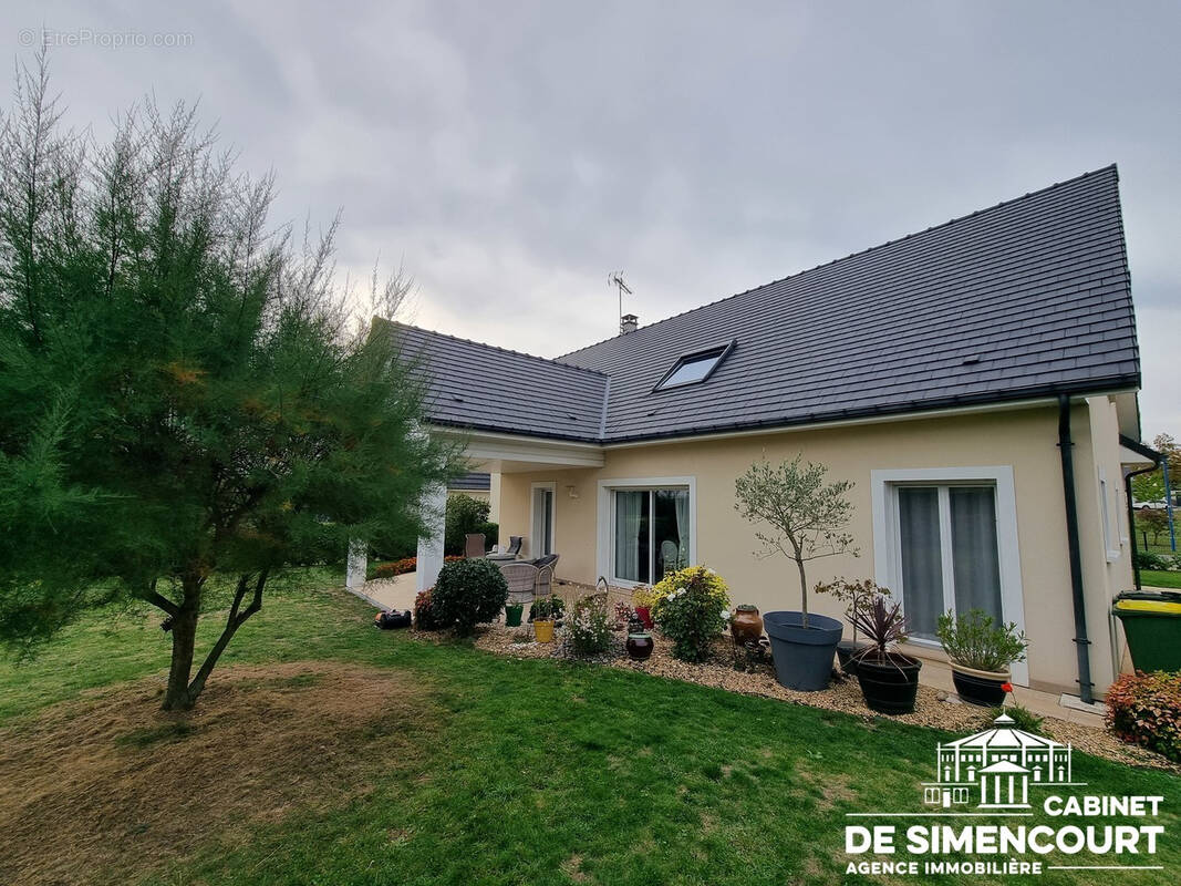 Maison à RIVERY