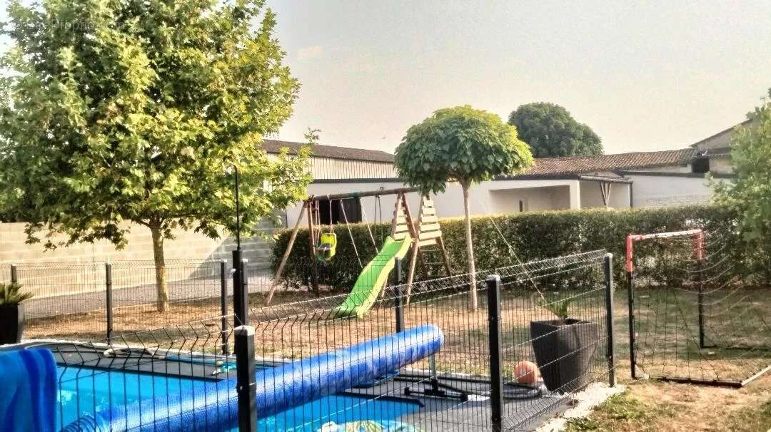 Maison 142m2, piscine , 2 mns de Neuville. - photo 13