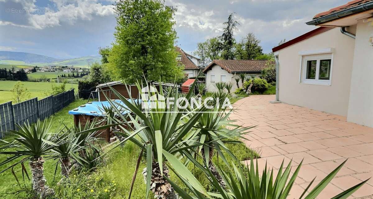 Sur les hauteurs de Saint-Paul-en-Jarez – Vue imprenable ! - photo 4