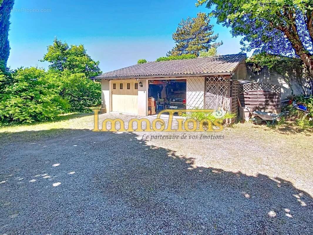 Maison à SAINT-LATTIER