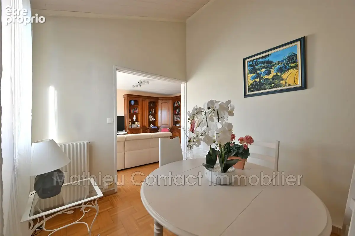 Appartement 114 m² à Nimes  - photo 7