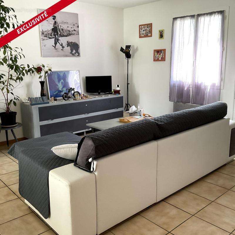 Maison de 100m2 située à THAIRE - photo 3