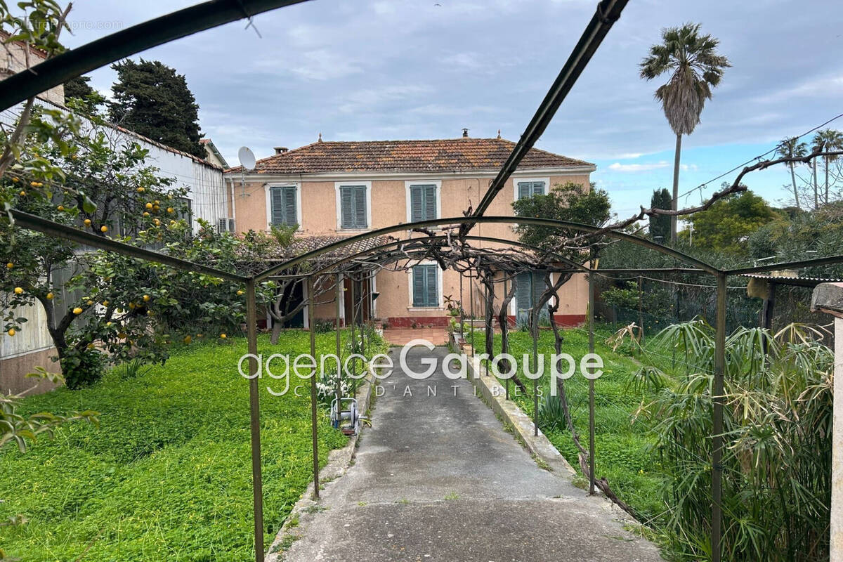 Maison à ANTIBES