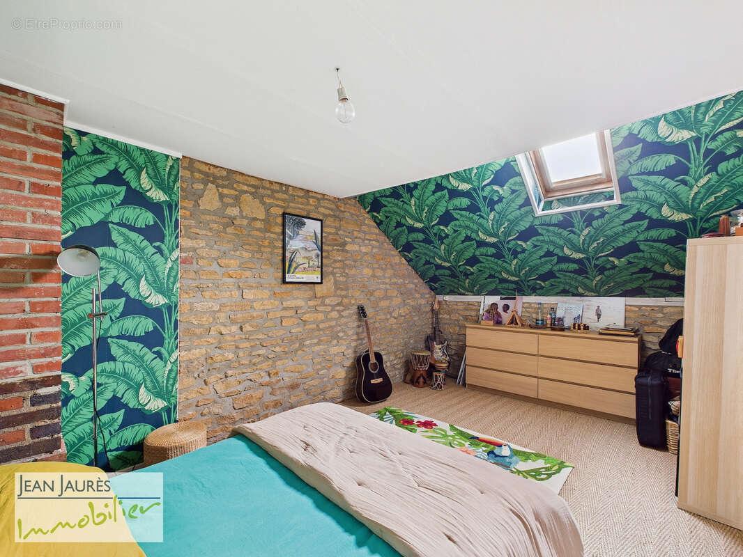 Maison à SAINTE-SAVINE