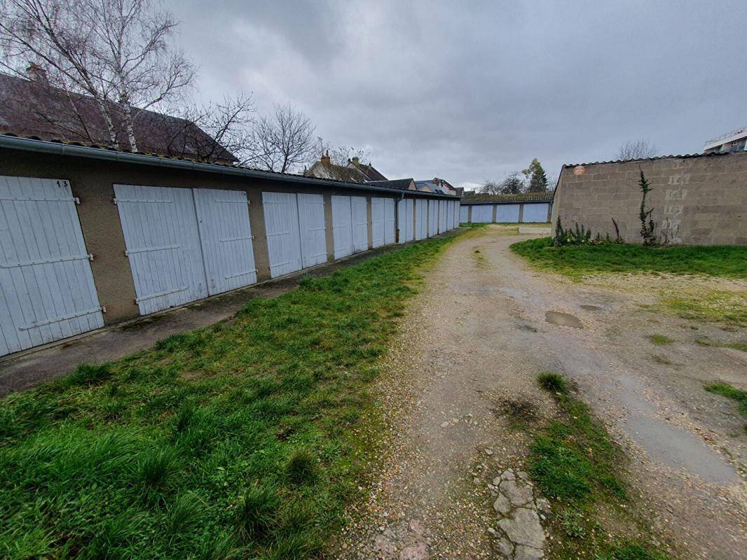 Parking à BOURGES