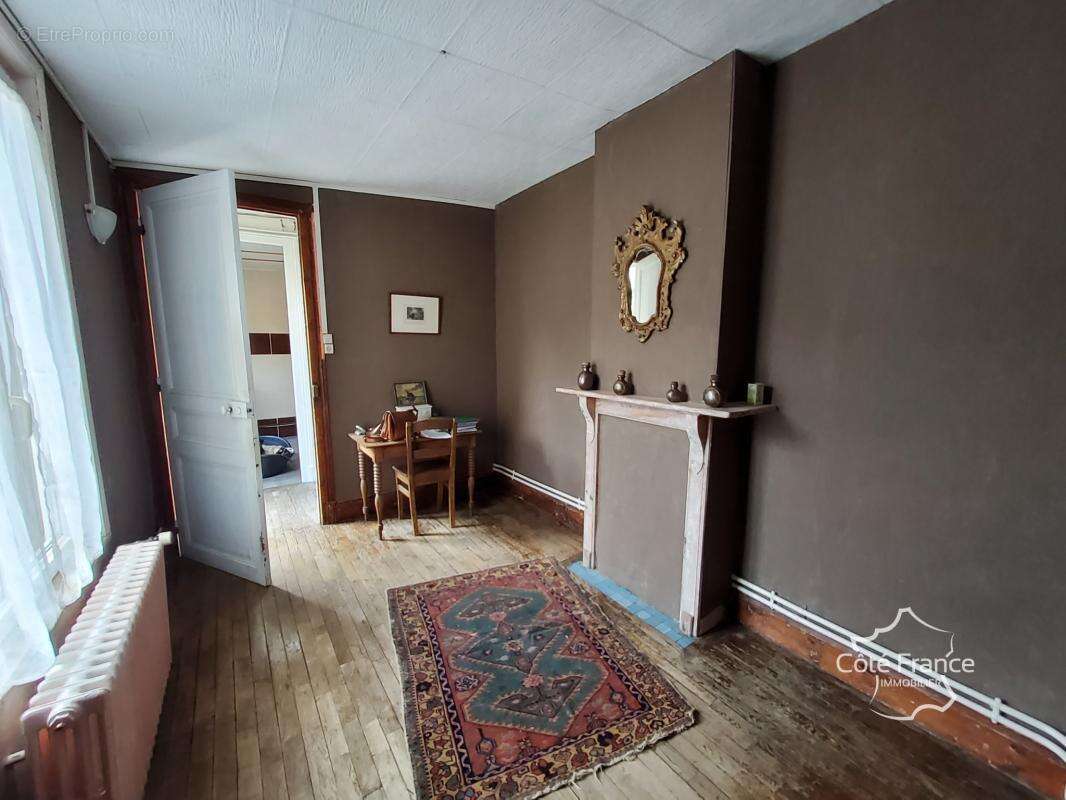 Fumay 08. maison de 168.72 m2, divisible pour faire deux log - photo 3
