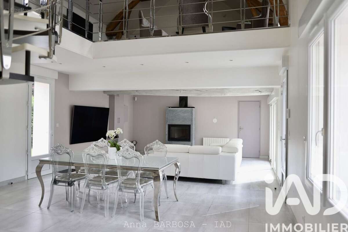 Photo 3 - Maison à MAREAU-AUX-BOIS