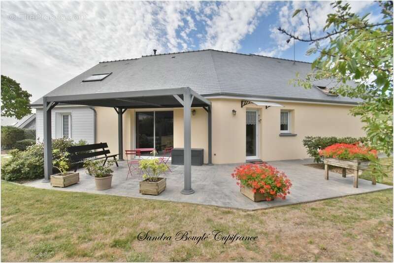 Maison à SAINTE-SUZANNE