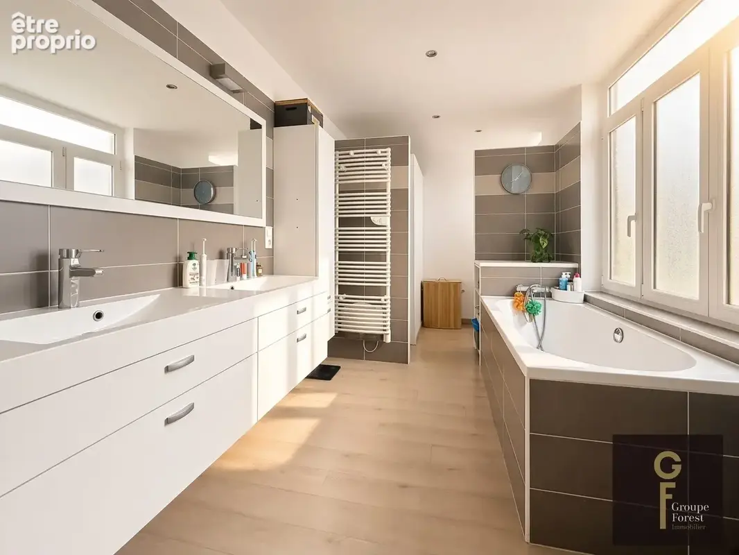 Maison 8 pièces 179 m² à vendre à La Madeleine (59110) - photo 6