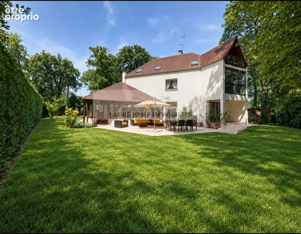 Maison à LE VESINET