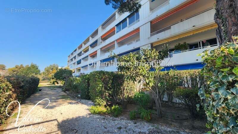 Appartement à HYERES