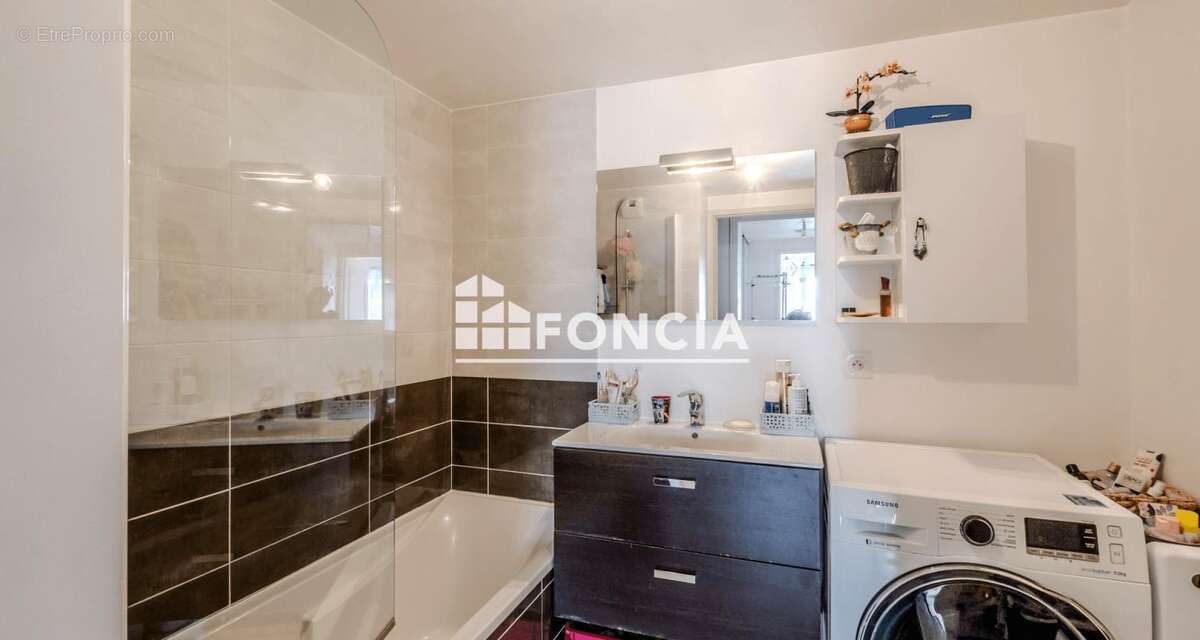 Appartement à DOUVAINE