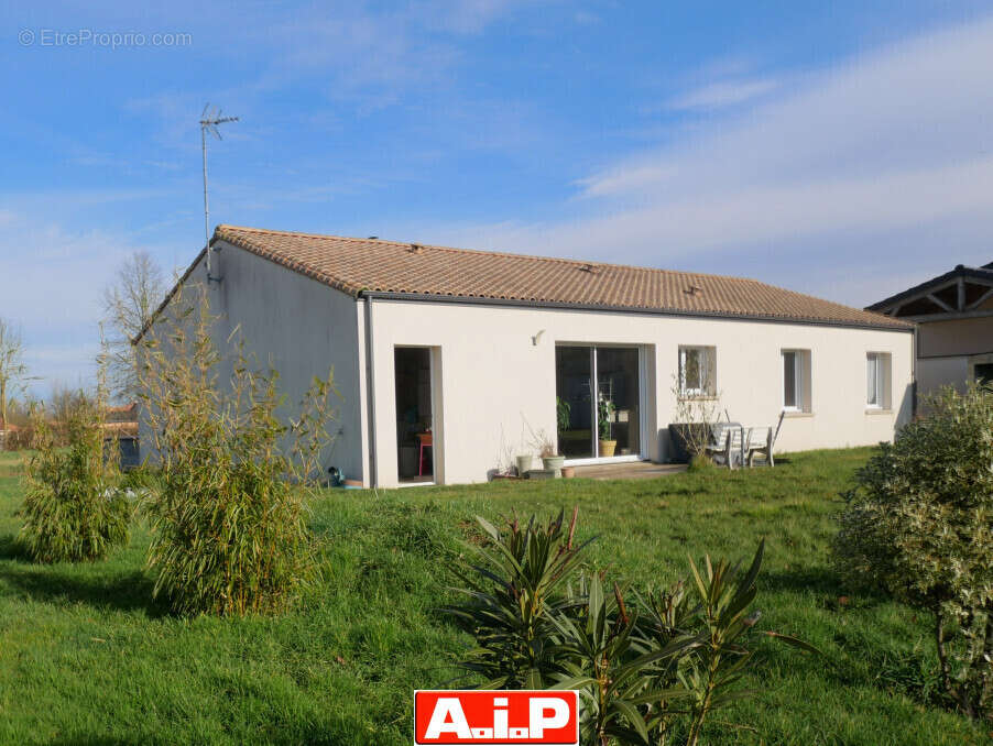 Maison à SAINT-MESMIN