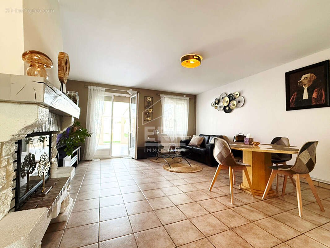 Maison à BRIE-COMTE-ROBERT