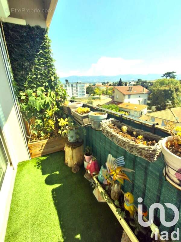 Photo 2 - Appartement à ROMANS-SUR-ISERE