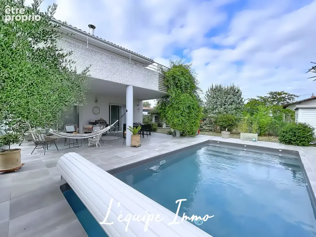Maison T5 de 135m2 sur 536 m2 de terrain avec belles terrasses, garage et piscine - Plaisance du Touch - photo 5