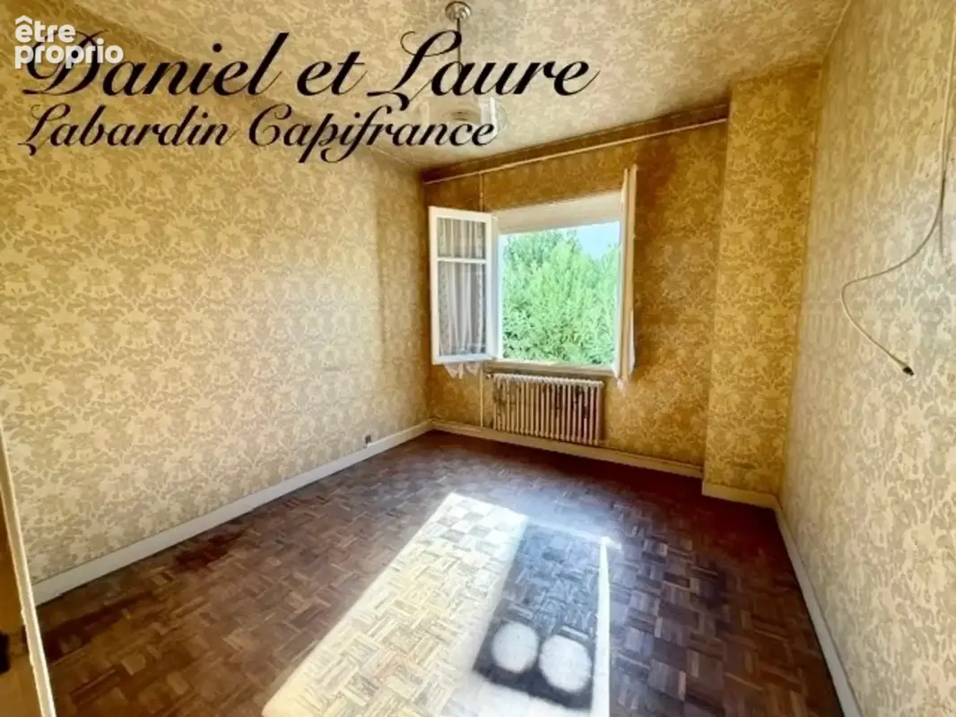 Maison avec accès à pieds commerces, écoles et services - photo 4