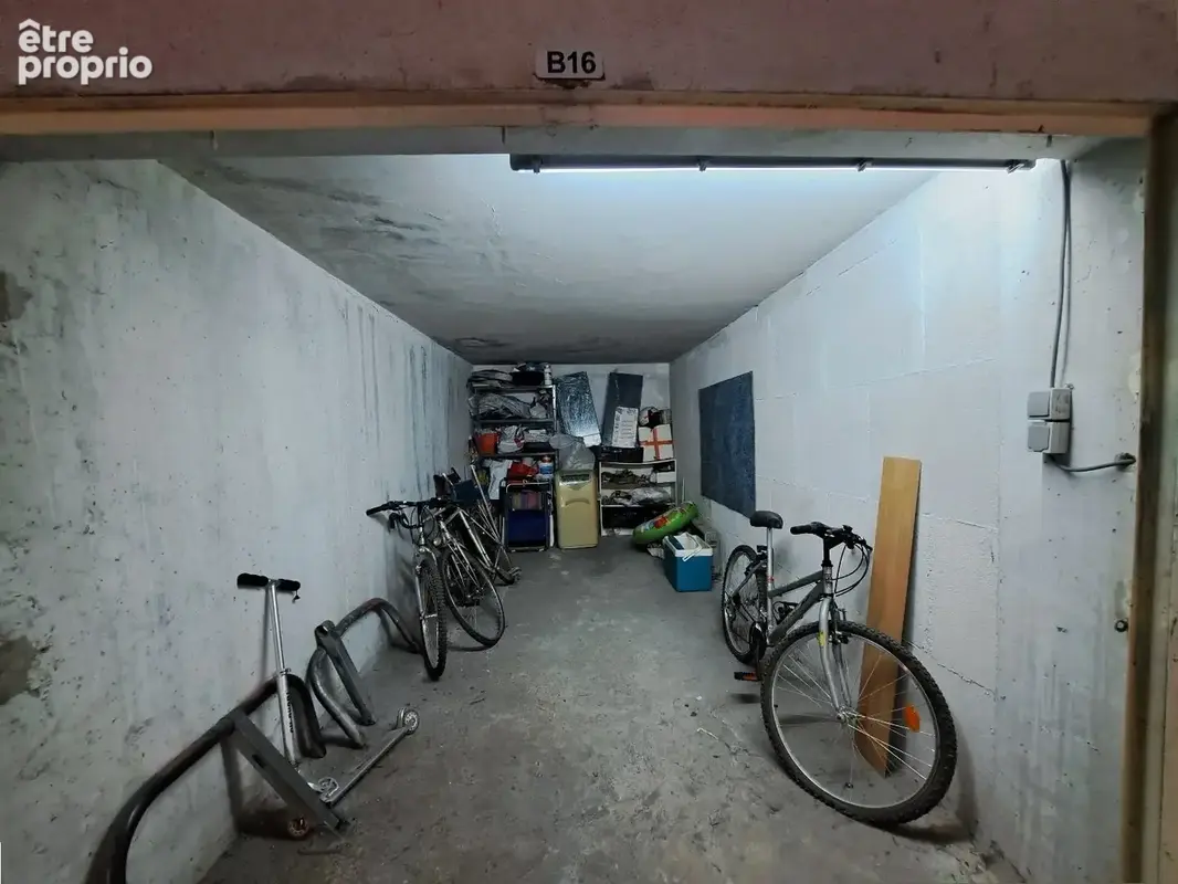 Garage dans résidence sécurisée - photo 2