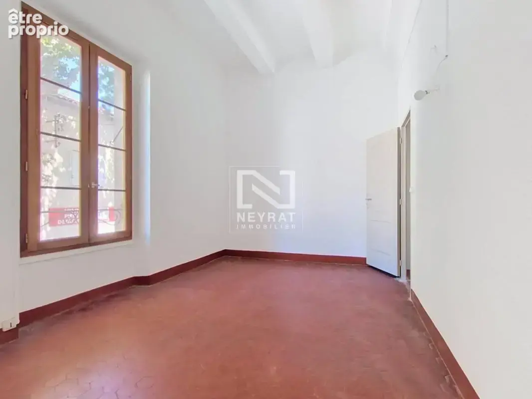 A vendre - draguignan maison a fort potentiel - deux garages - photo 6