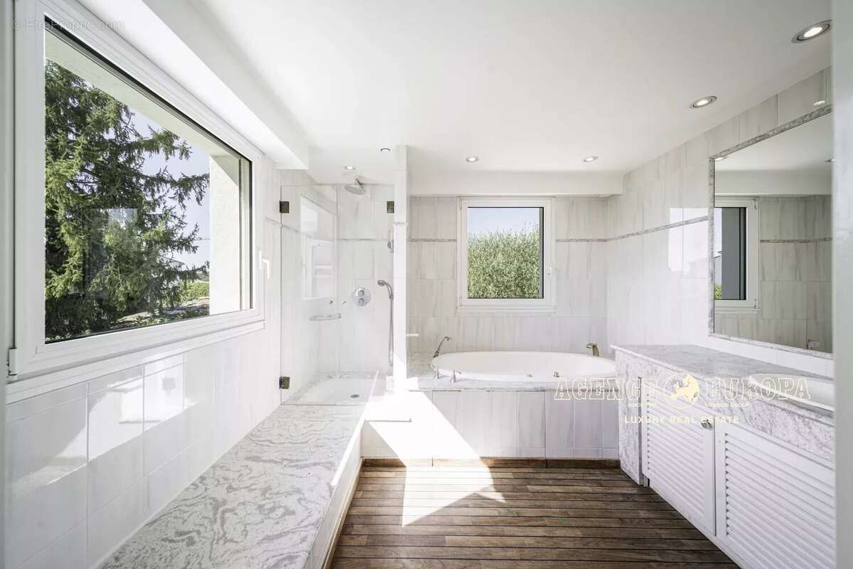 Le cannet - agreable villa - calme absolu - photo 12