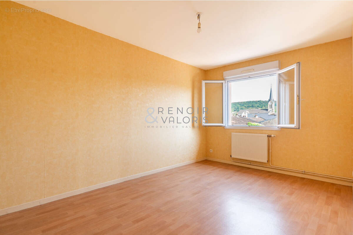 Appartement 114 m² à Neuves-Maisons  - photo 9