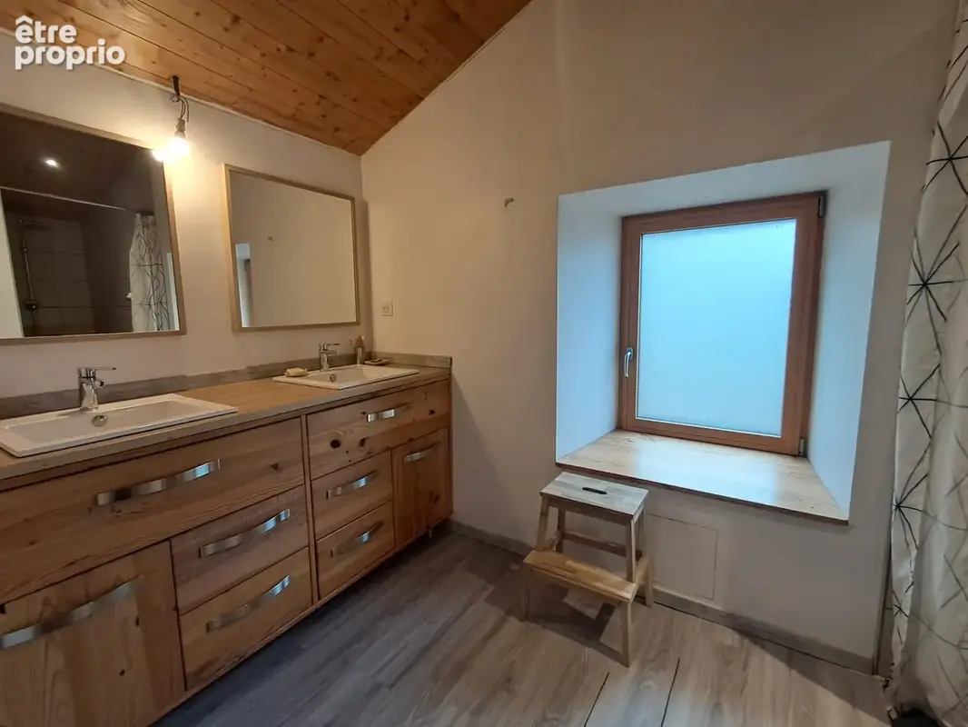 Maison 5 pièces 150 m² à vendre à Saint-Pal-De-Chalencon (43500) - photo 6