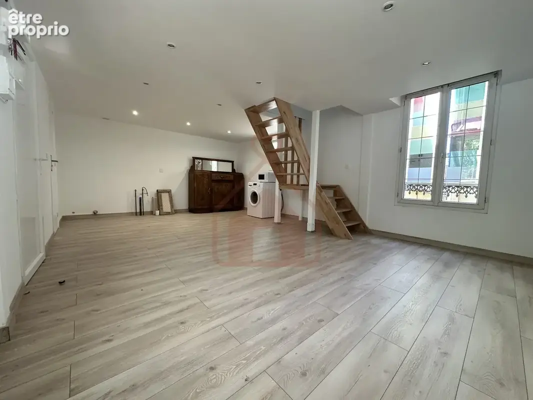 Appartement 4 pièces 61 m² à vendre à Ivry-Sur-Seine (94200) - photo 2