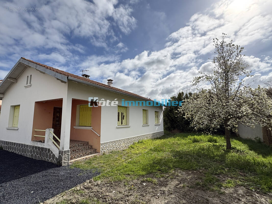 Maison à AUREILHAN