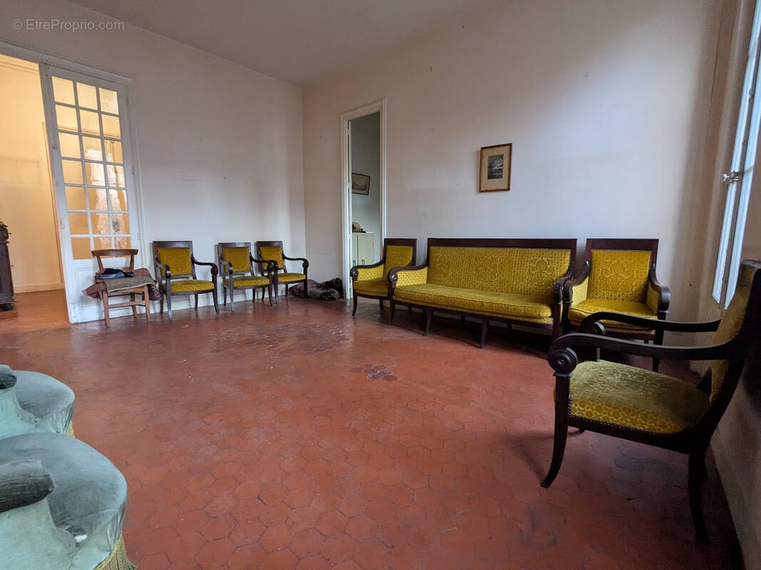 Appartement à MARSEILLE-6E