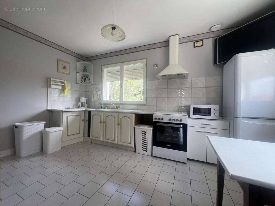 Vente Maison Lussac-les-chateaux(86320) 109 500ï¿œ - photo 7