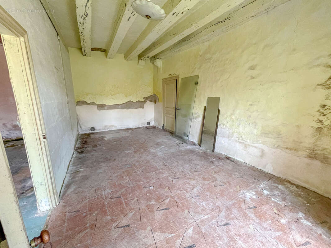 Maison à SAINT-SAUVEUR